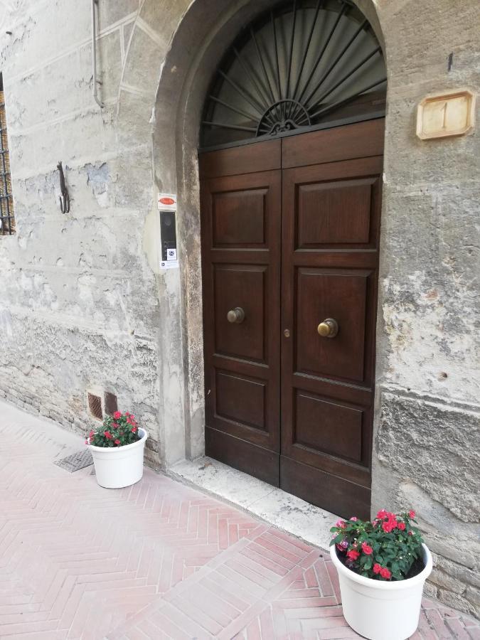 فندق Palazzo Mari سان جيمينيانو المظهر الخارجي الصورة